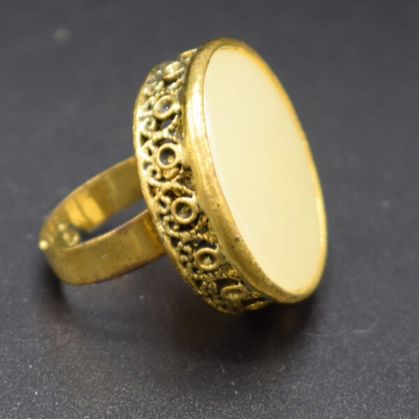 Ladies Ring