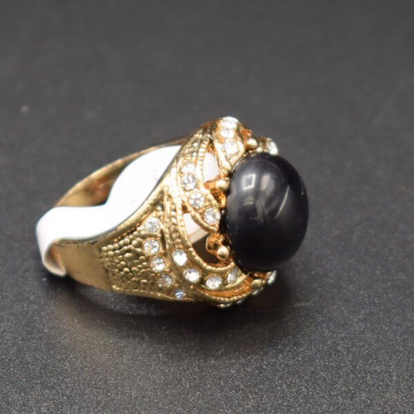 Ladies Ring - Image 2